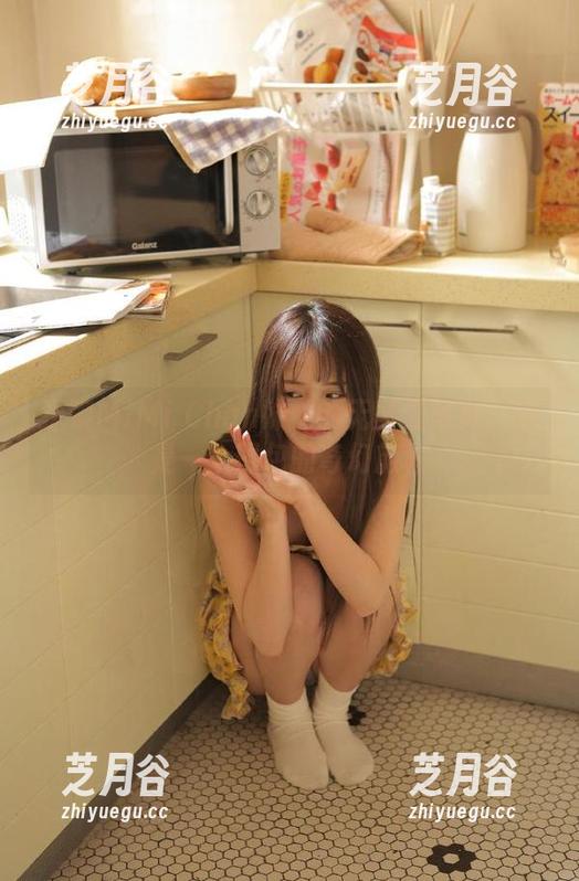 探索MiMi Chan妹妹的无圣光写真：这是一个图包的奇幻旅程
